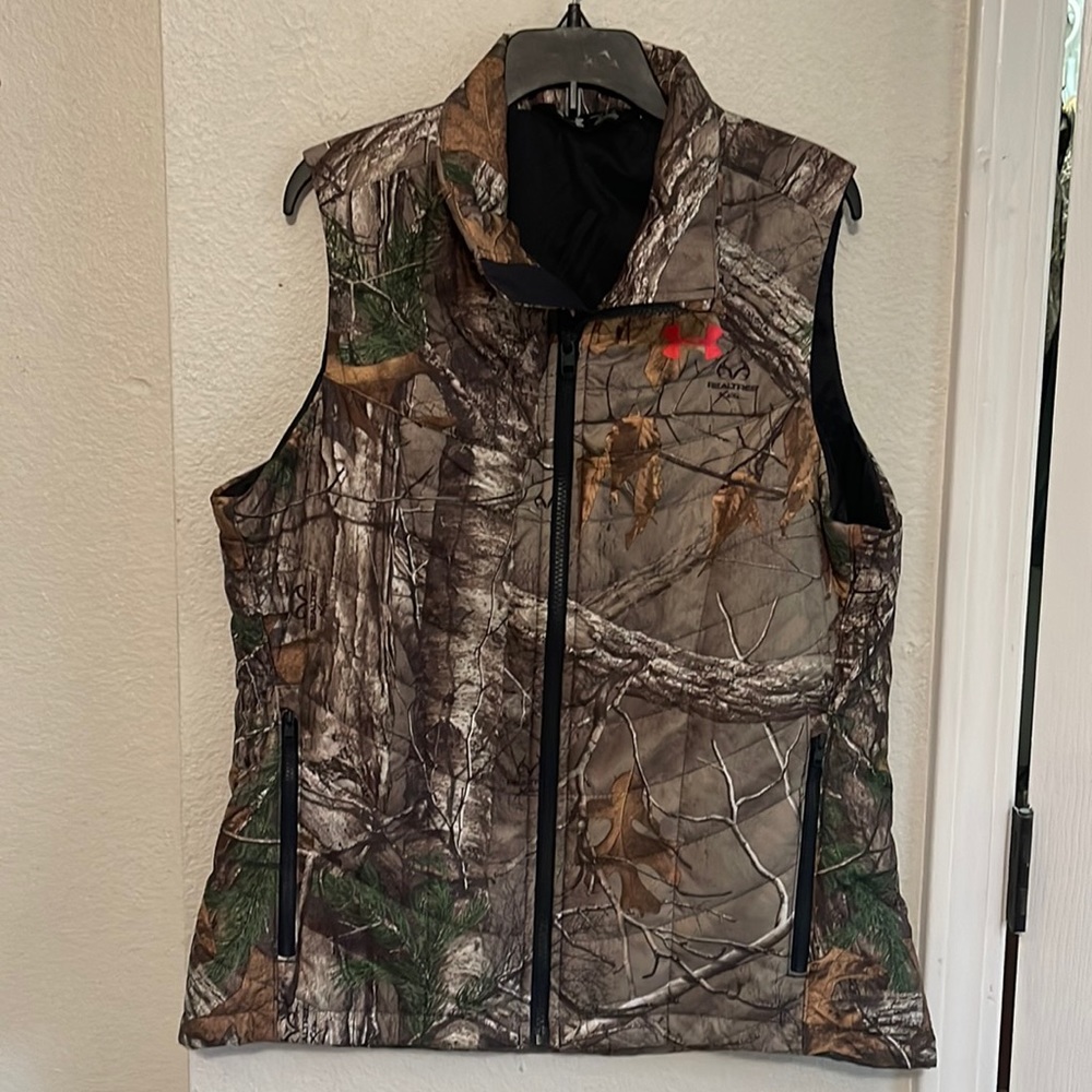 Ladies under armour camo vest